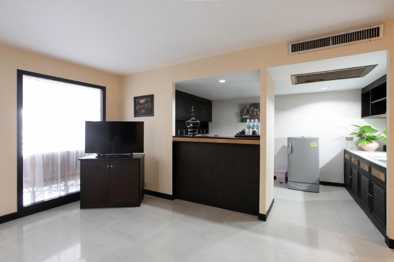Methavalai Hotel Petchaburi Esterno foto