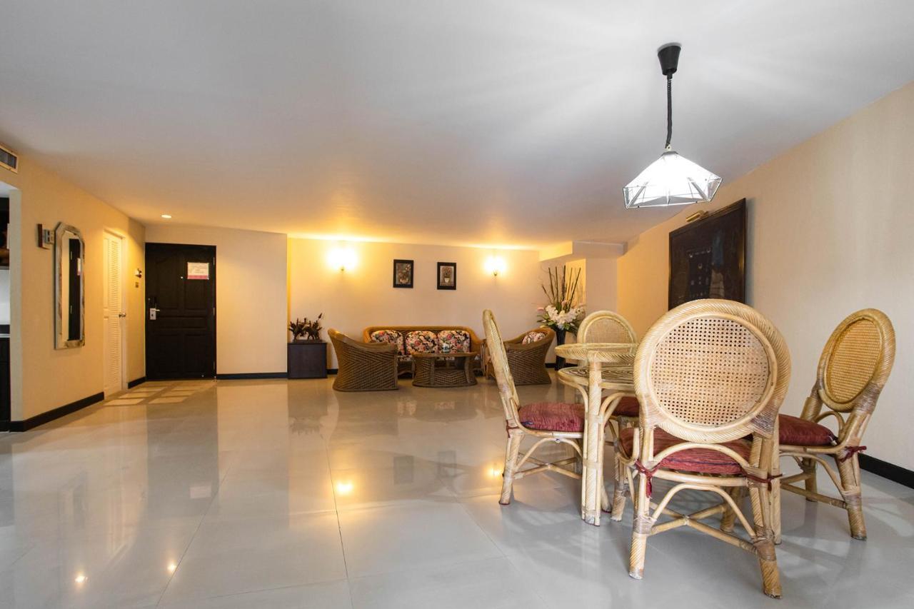 Methavalai Hotel Petchaburi Esterno foto